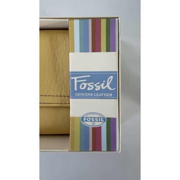 New Old Stock Vintage Fossil Yellow Bi Fold Checkbook Leather Yellow ID Wallet - Picture 8 of 9